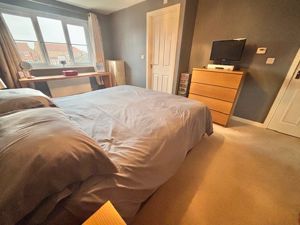 Bedroom- click for photo gallery